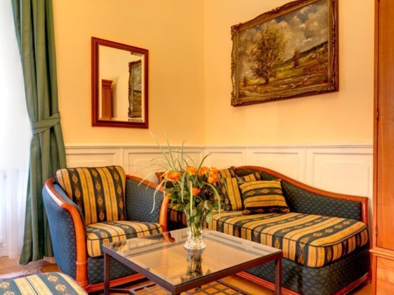 Golden Star 4* Prag
